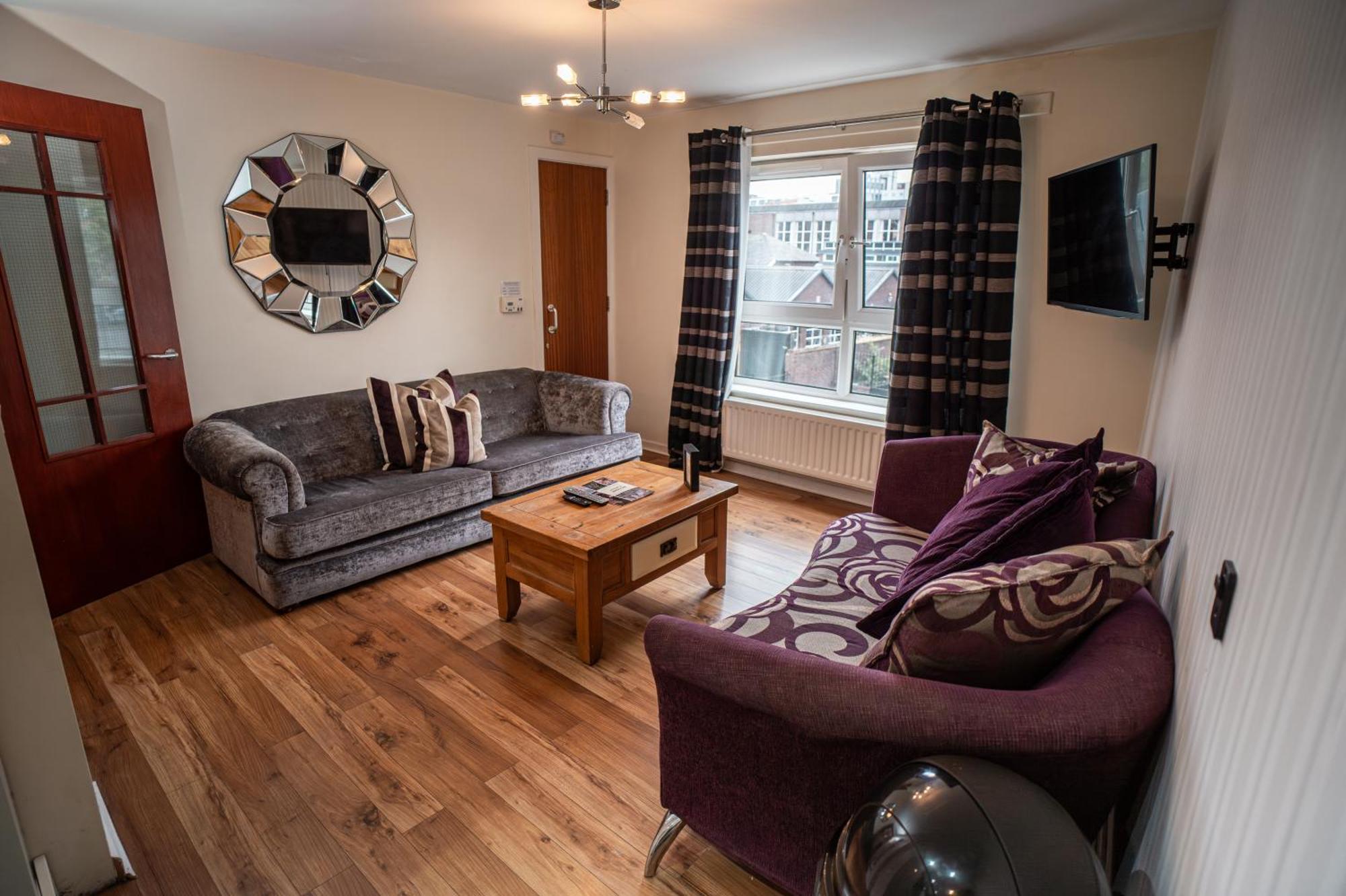 3 Bedroom Central Apartment In Belfast City Centre Luaran gambar